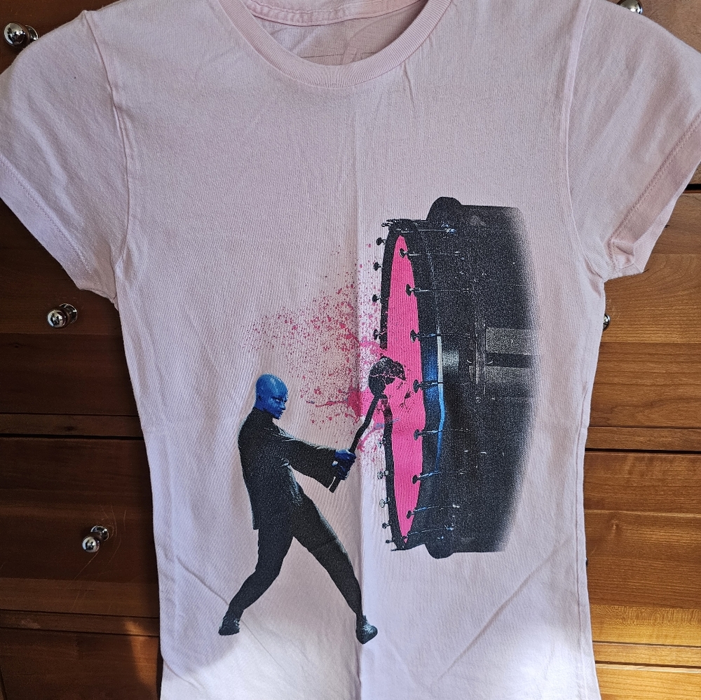 Graphic tee
